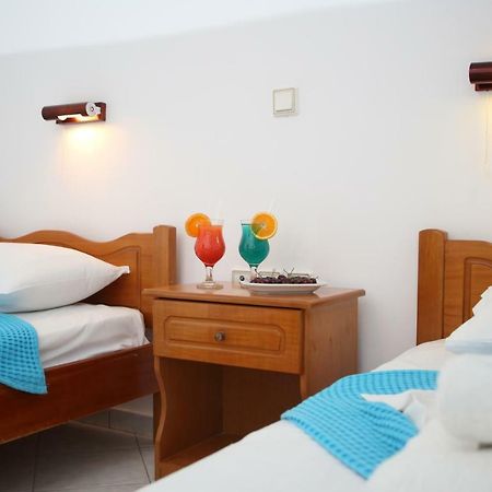 Theocharis Bros - Studios Apartments Áyios Nikítas المظهر الخارجي الصورة