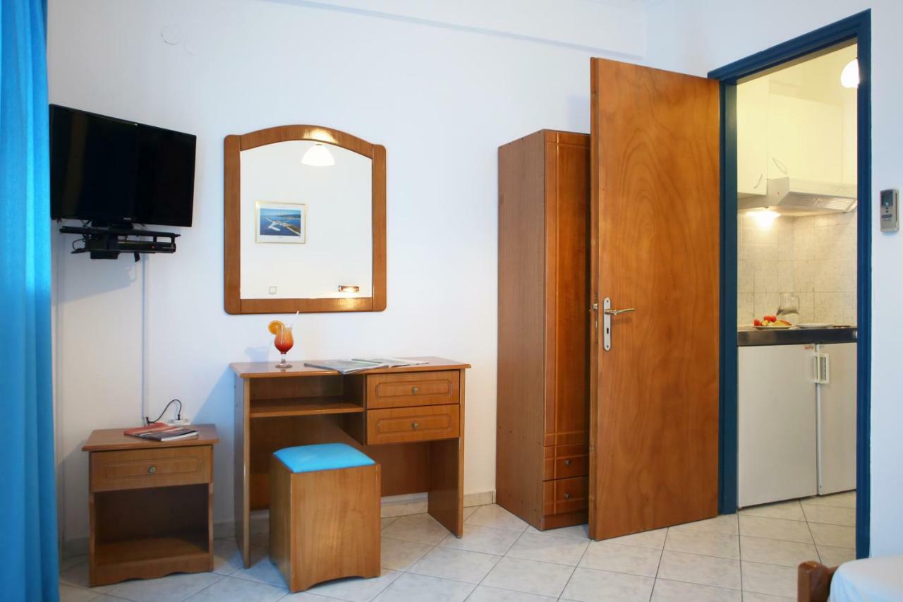 Theocharis Bros - Studios Apartments Áyios Nikítas المظهر الخارجي الصورة
