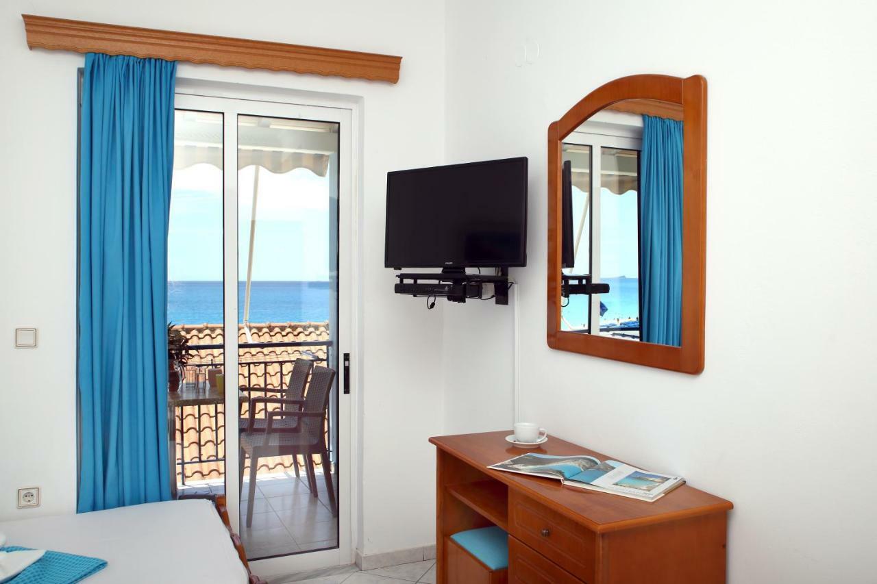 Theocharis Bros - Studios Apartments Áyios Nikítas المظهر الخارجي الصورة