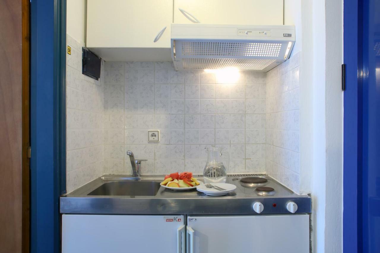 Theocharis Bros - Studios Apartments Áyios Nikítas المظهر الخارجي الصورة