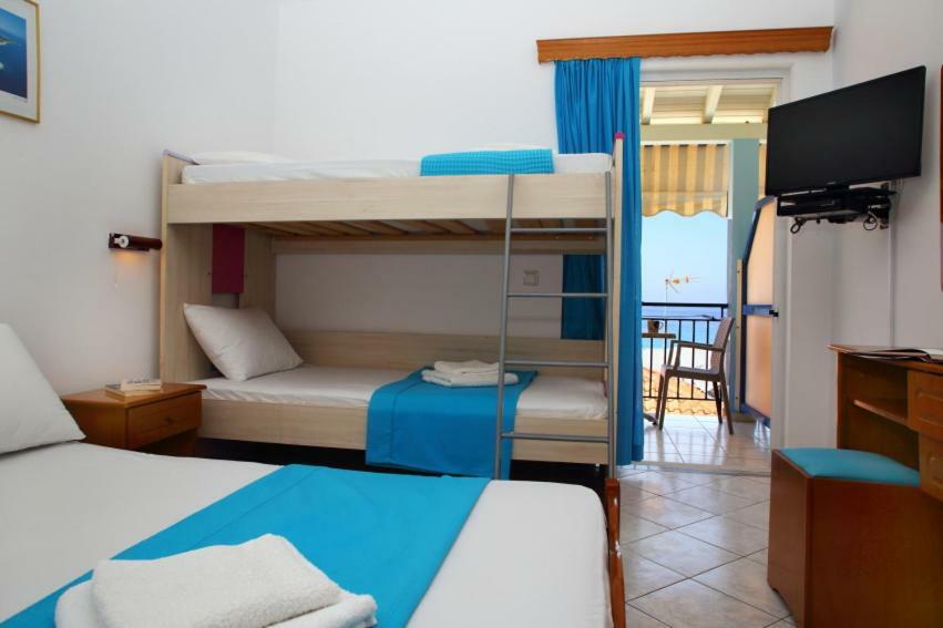 Theocharis Bros - Studios Apartments Áyios Nikítas المظهر الخارجي الصورة